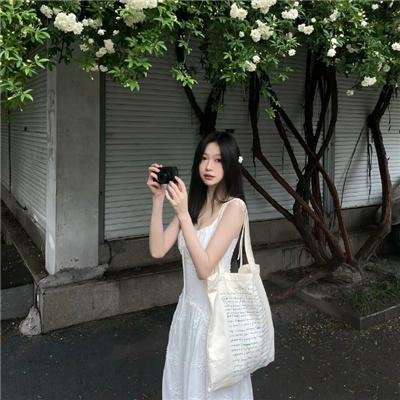 雨天下的迎神会